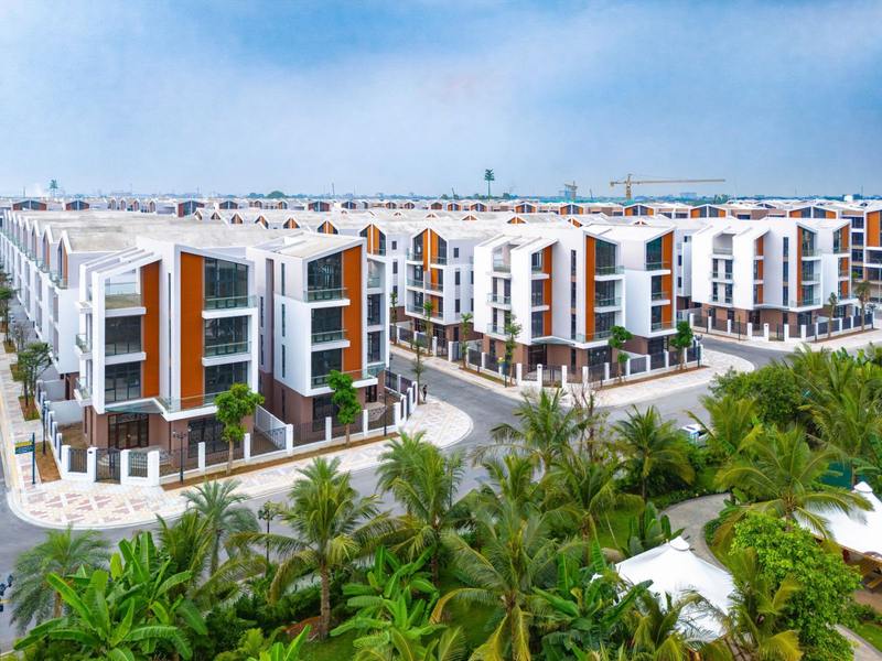 Toàn cảnh Ánh Dương từ trên Cao
